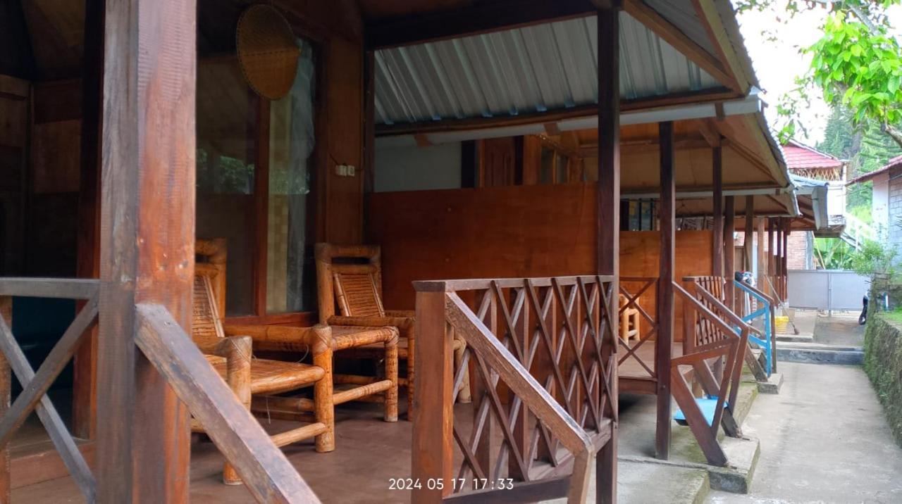 Blue Mountain Cottage Senaru Exterior foto